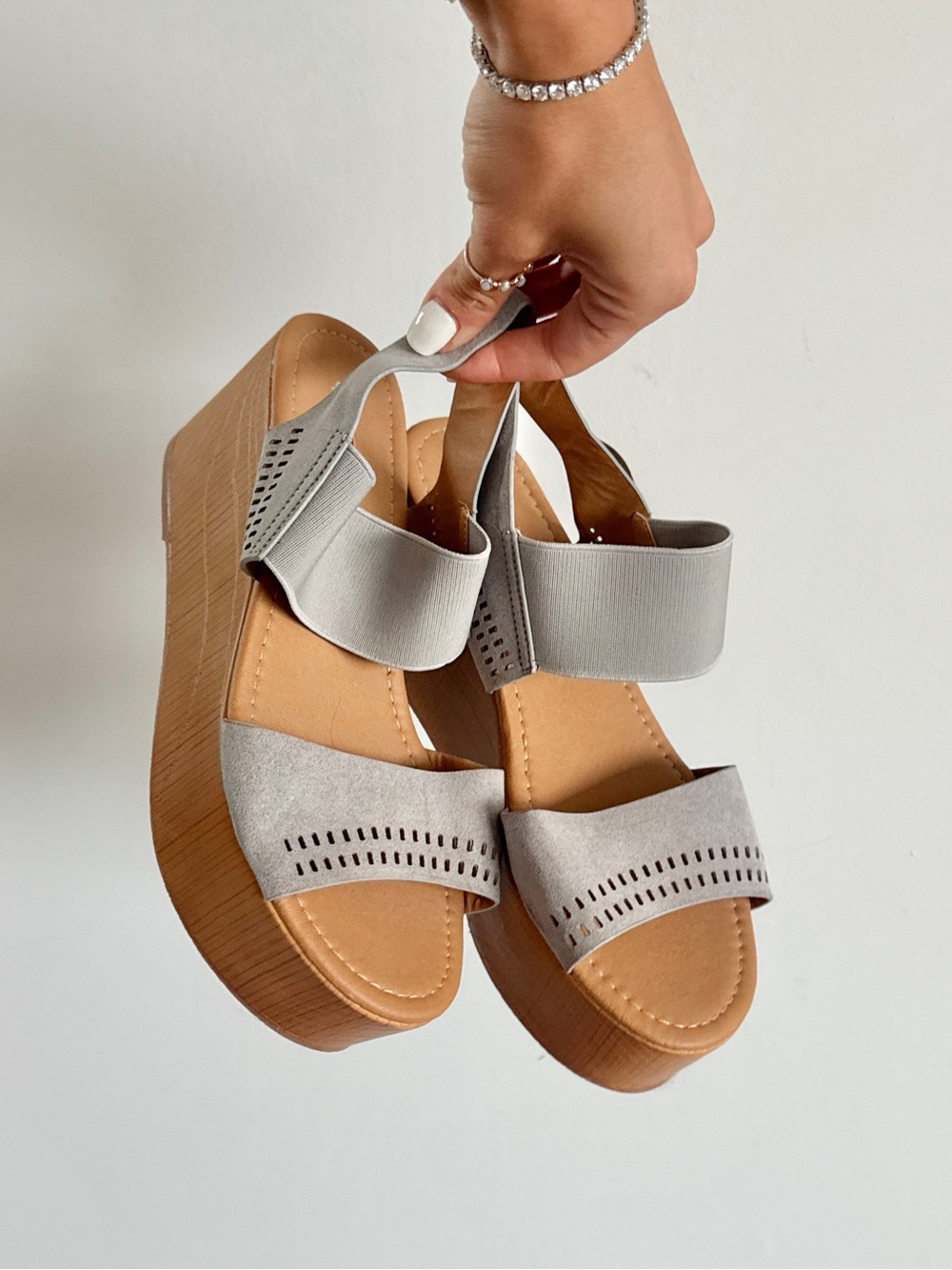 NEW taupe Light Gray Platform Sandals wedges Strappy revolve perforated Madden